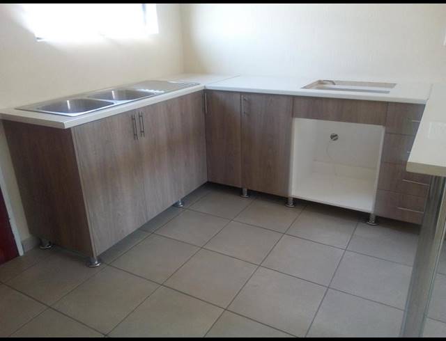 3 BEDROOM HOUSE FOR SALE IN AZAADVILLE
